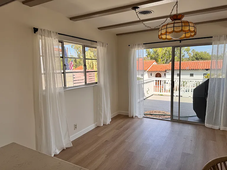 220 W Avenida Alessandro — Photo 10