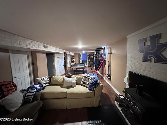 2nd image of 2325 Allen Dr