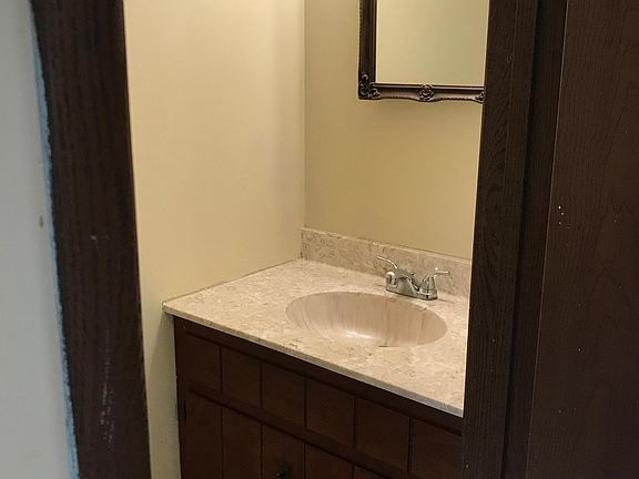 3rd image of 154 E Cherry Ln #154