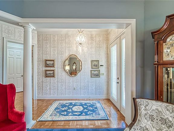 5th image of 2884 Prestwick Dr