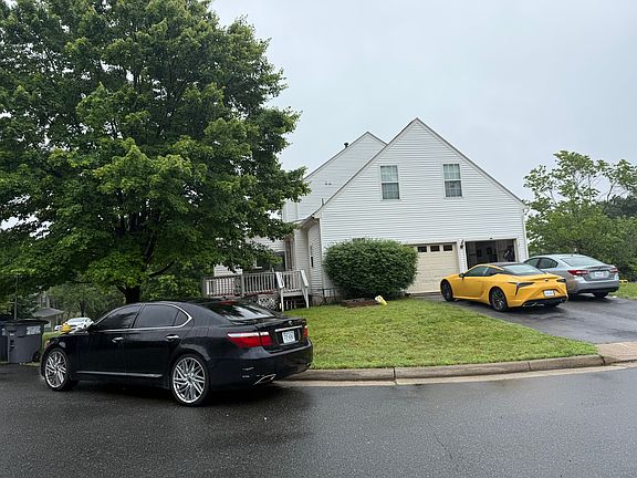 3rd image of 3912 Red Bird Ln #1