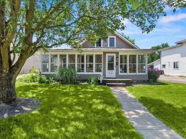 206 E Main St, Russells Point, OH 43348