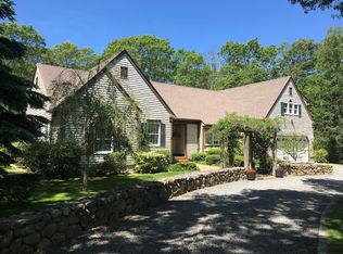 122 Mayflower Ln, Tisbury, MA 02568
