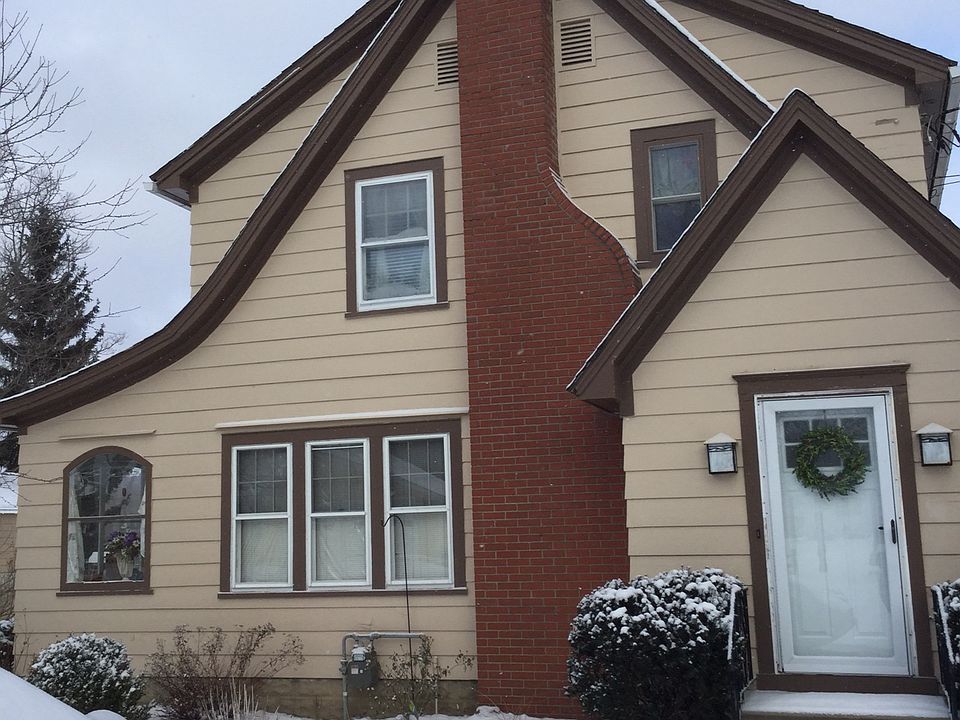 1st image of 9 Glenwood Dr