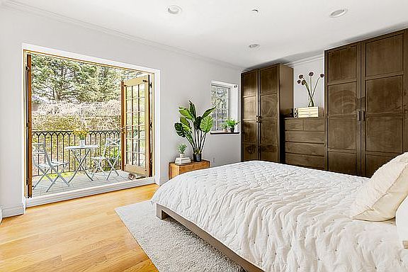 5th image of 85 Hudson Ave APT 2B