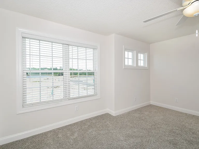 1038 Walker Point Way — Photo 8