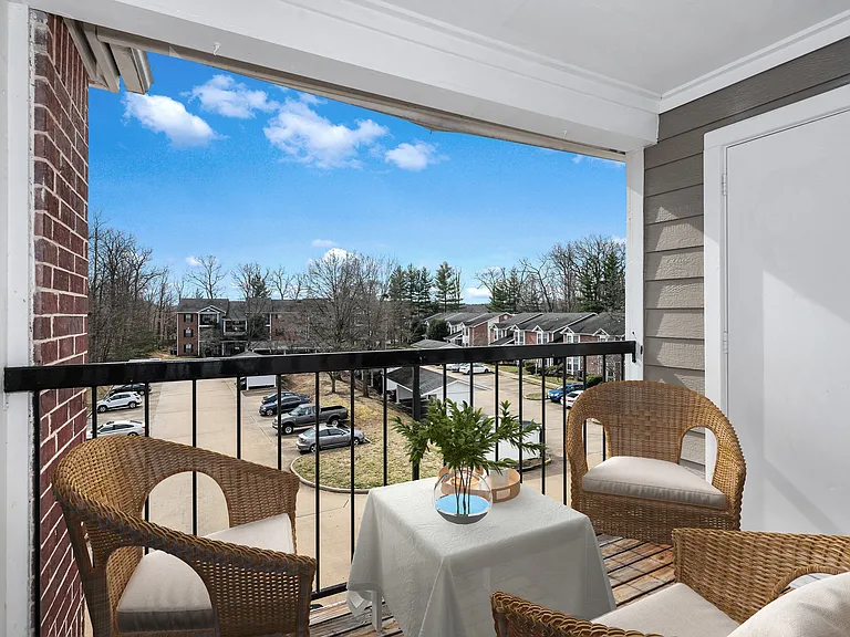 Spacious patios and balconies