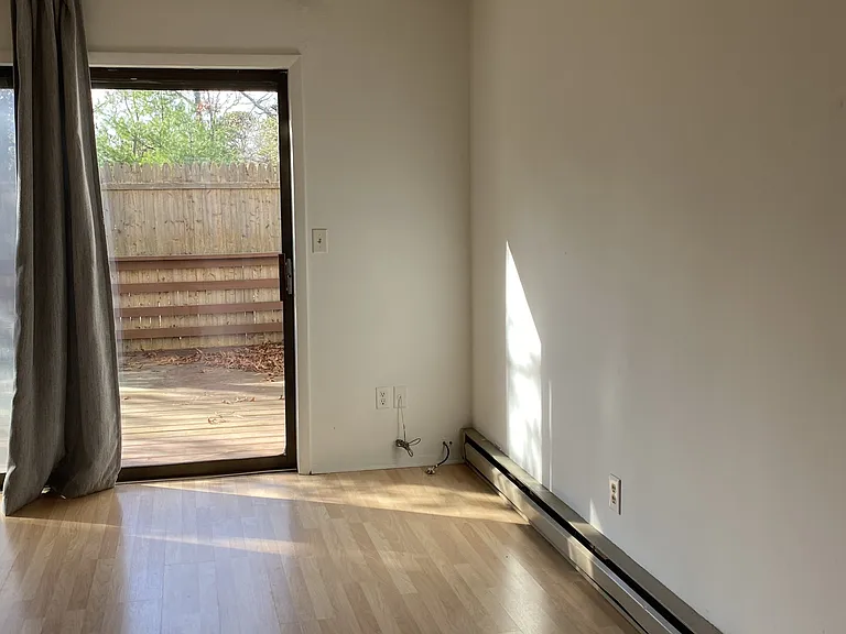 3 Roundhouse Rd — Photo 7