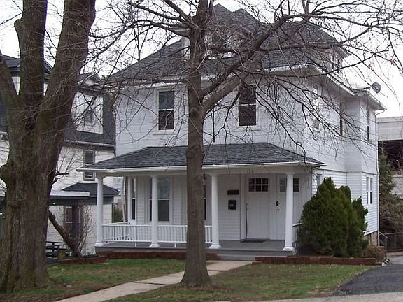 3rd image of 124 Hale Ave