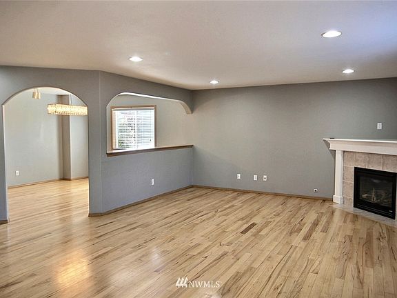 4th image of 4700 154th Avenue Ct E