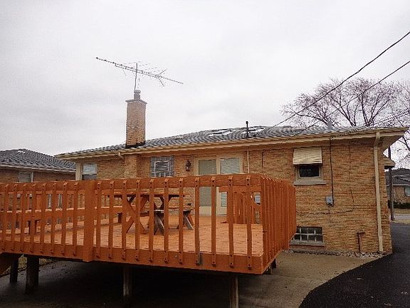 2nd image of 16532 Claire Ln