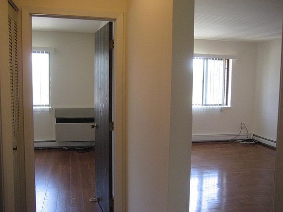 4th image of 1704 W Victoria Drive # Fl 2nd