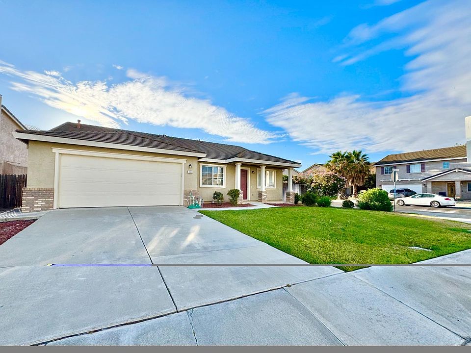 1st image of 3960 Regatta Dr