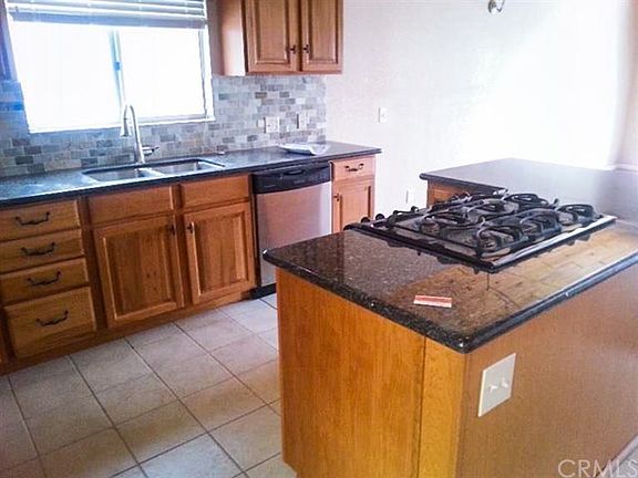 New Granite counters, and matching appliances!