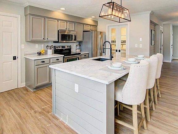 2nd image of 1039 Olde Station Ct