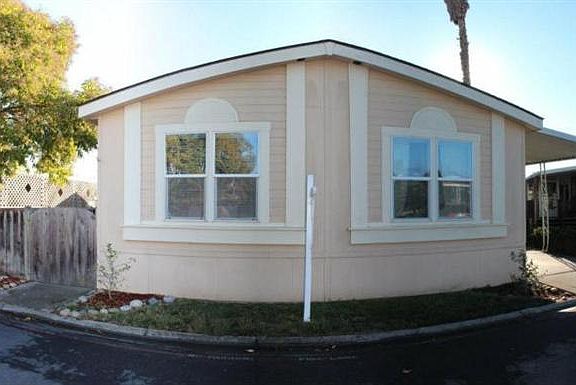 2nd image of 387 Los Encinos Ct #387