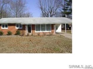 605 E 4th St, Trenton, IL 62293