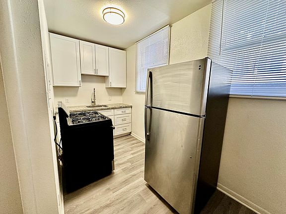 2nd image of 130 S 300 E APT 5