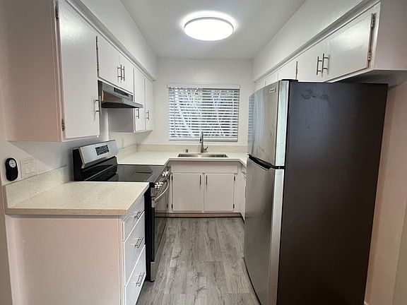 5th image of 118 S Cordova St APT L