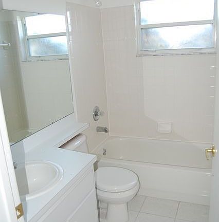 4th image of 510 Sugar Creek Dr