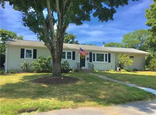90 Paula Dr, North Kingstown, RI 02852