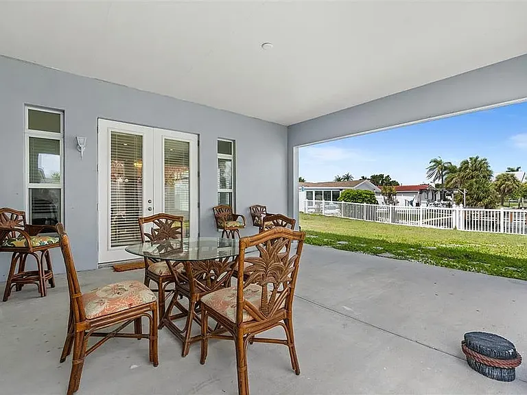 710 116th Ave — Photo 30