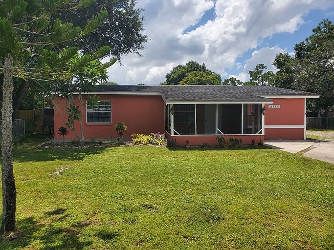 1st image of 2118 Gardenia Cir E