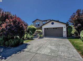 840 Hassett St, Brookings, OR 97415