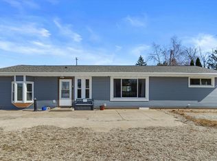 S88W22555 Milwaukee Ave, Big Bend, WI 53103