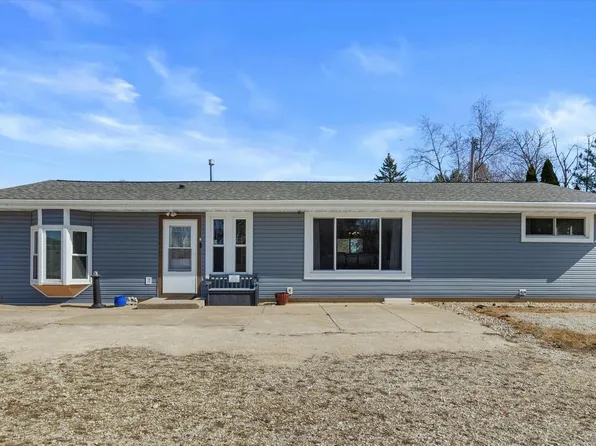 S88W22555 Milwaukee AVENUE, Big Bend, WI 53103