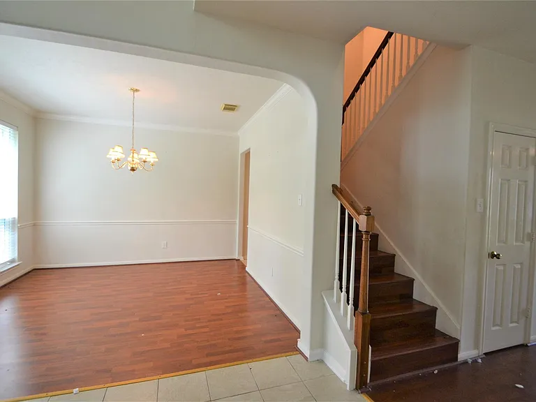 12110 Laurel Ct — Photo 19