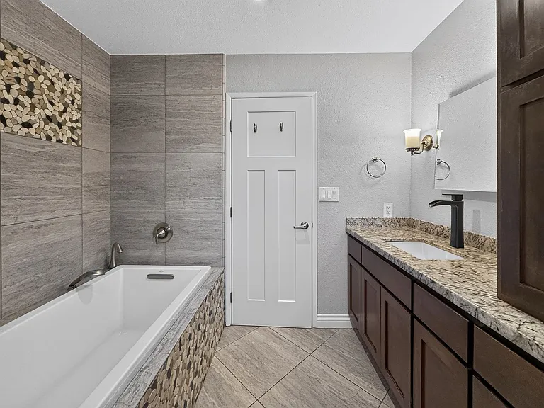 1 Kirkcrest Ct — Photo 27