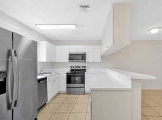 2314 Johnson St APT 17C, Hollywood, FL 33020