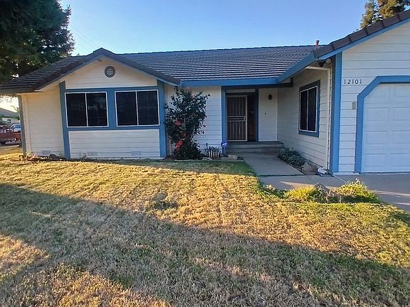 5th image of 12101 Cherry Dr