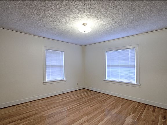 2nd image of 1430 SE 14th Ave #1B-1Ba-490Sqft