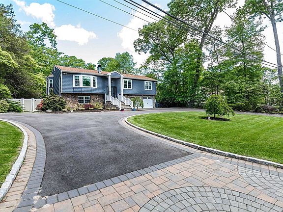 3rd image of 49 Wildwood Dr