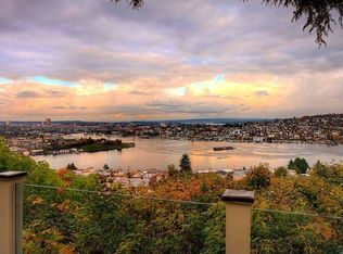 476 McGraw St, Seattle, WA 98109