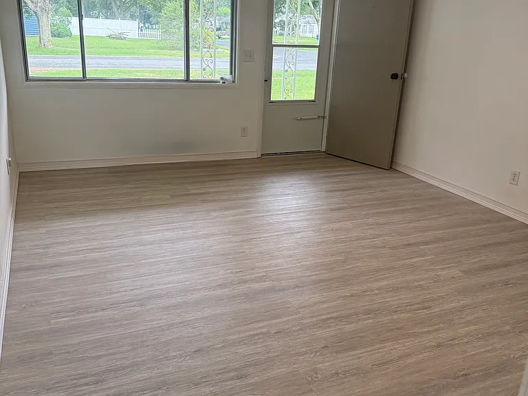 2314 Westfield Dr — Photo 15