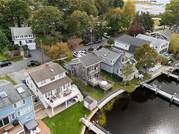 4th image of 11 Riverview Dr