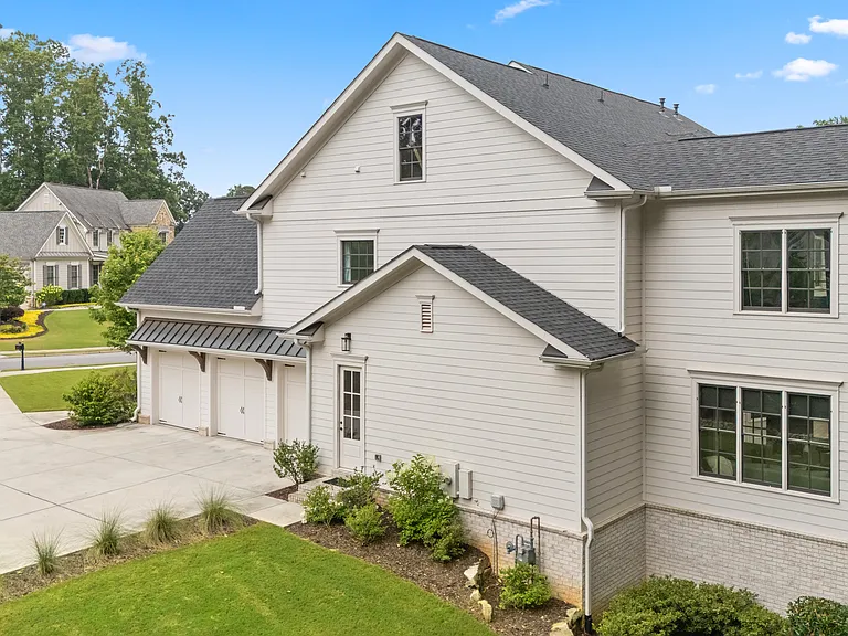 2045 Kent Ct — Photo 6