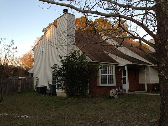 5th image of 2392 Ian Dr