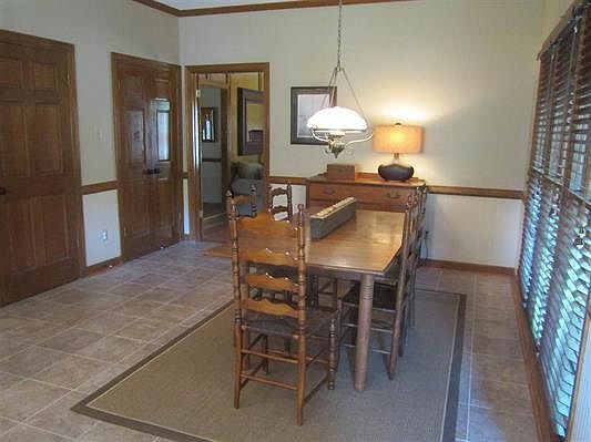 5th image of 10105 Barn Hill Dr