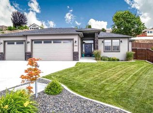 3910 Equinox Ct, Pasco, WA 99301