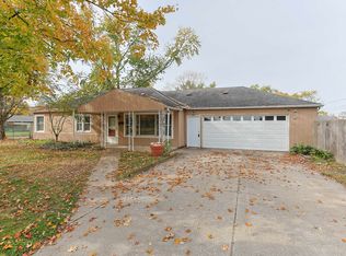 902 N 14th St, Niles, MI 49120