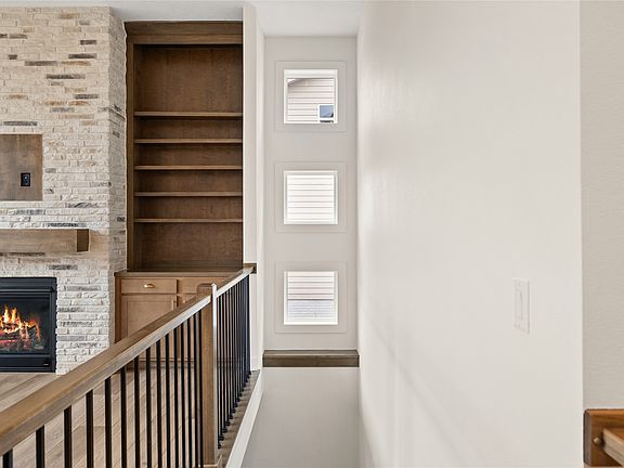 2nd image of 413 NE 59th St