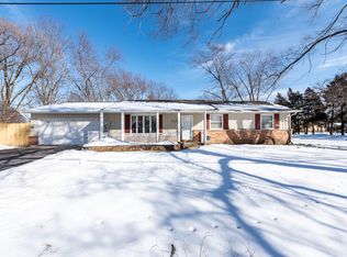 511 Estes St, Gurnee, IL 60031