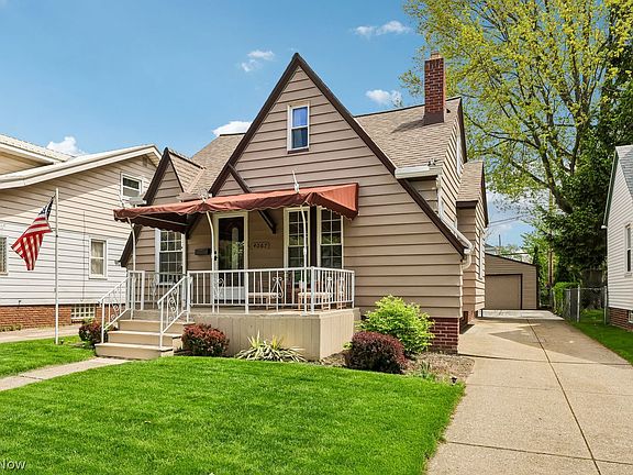 4th image of 4067 W 161st St