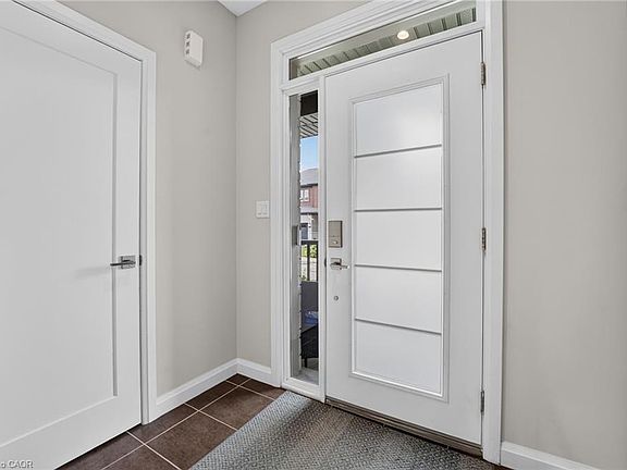 3rd image of 14 Harley Ln