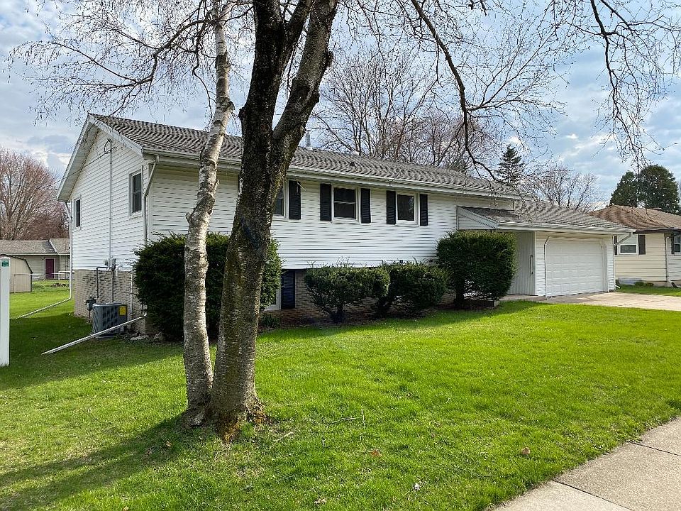 1st image of 2532 Wesley Ave