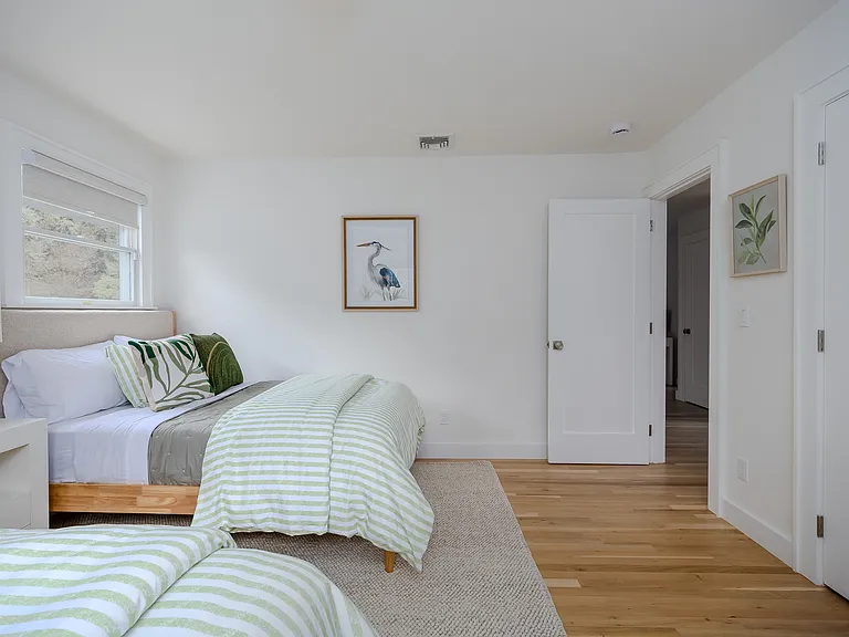 12 Knoll Rd — Photo 39